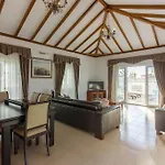 Maya Beautiful 4 Bedroom * Callao Salvaje