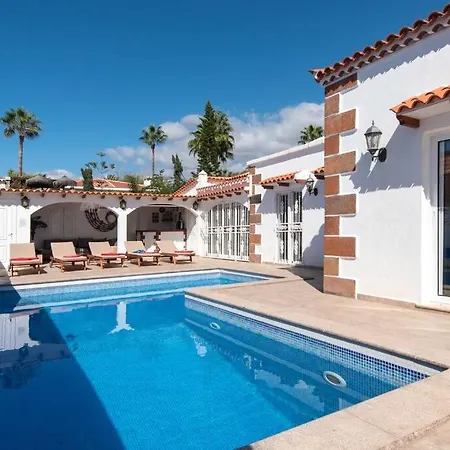 Maya. Attractive Modern 4 Bedroom Callao Salvaje