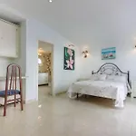 Βίλα Maya Beautiful 4 Bedroom *