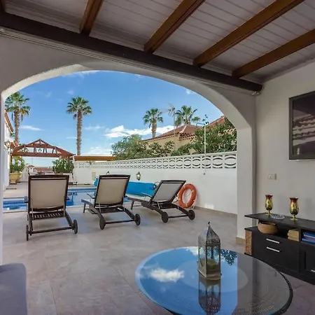 Maya. Attractive Modern 4 Bedroom Villa *